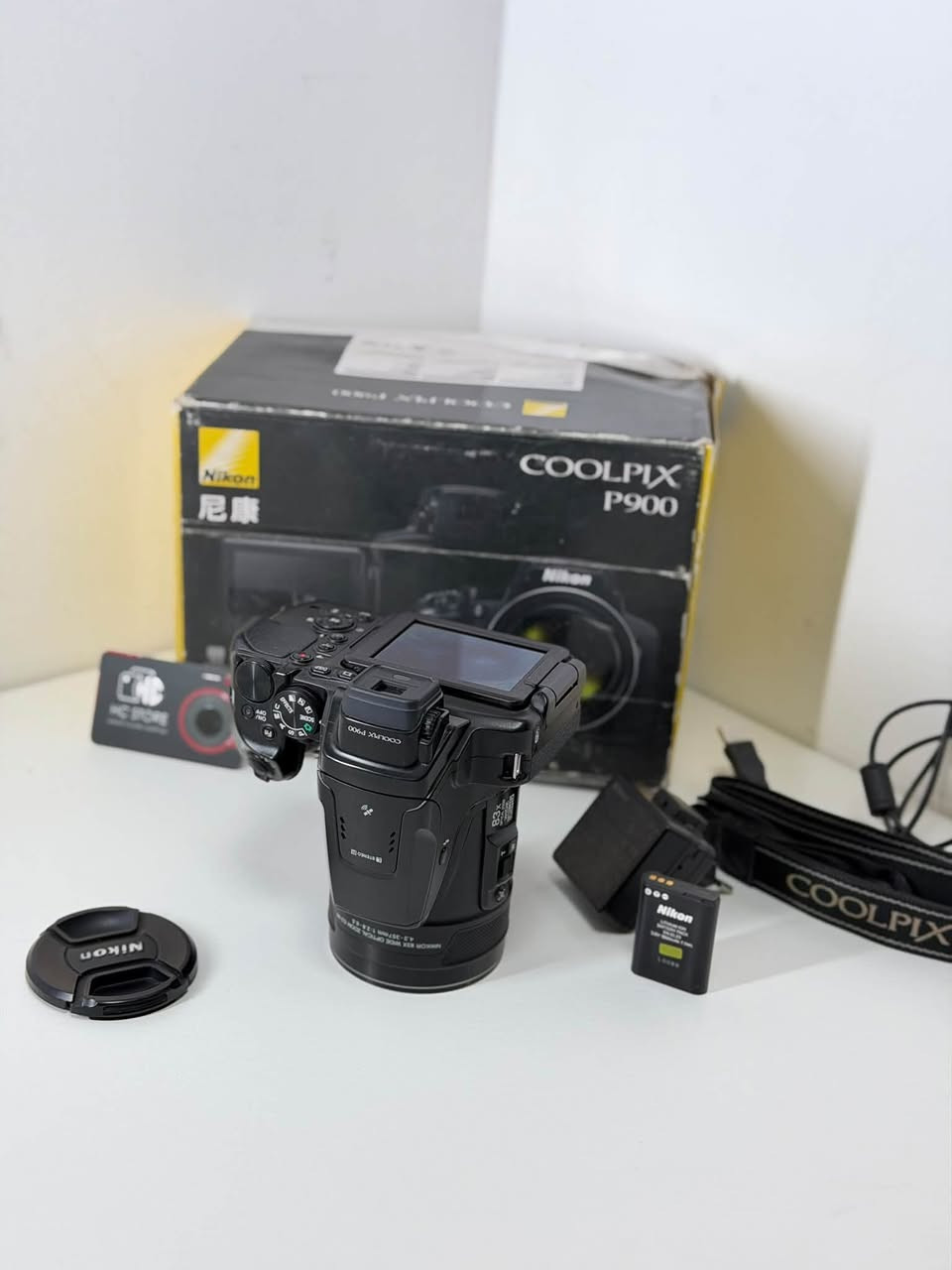 Nikon P900 • نظيفة • زووم معطل