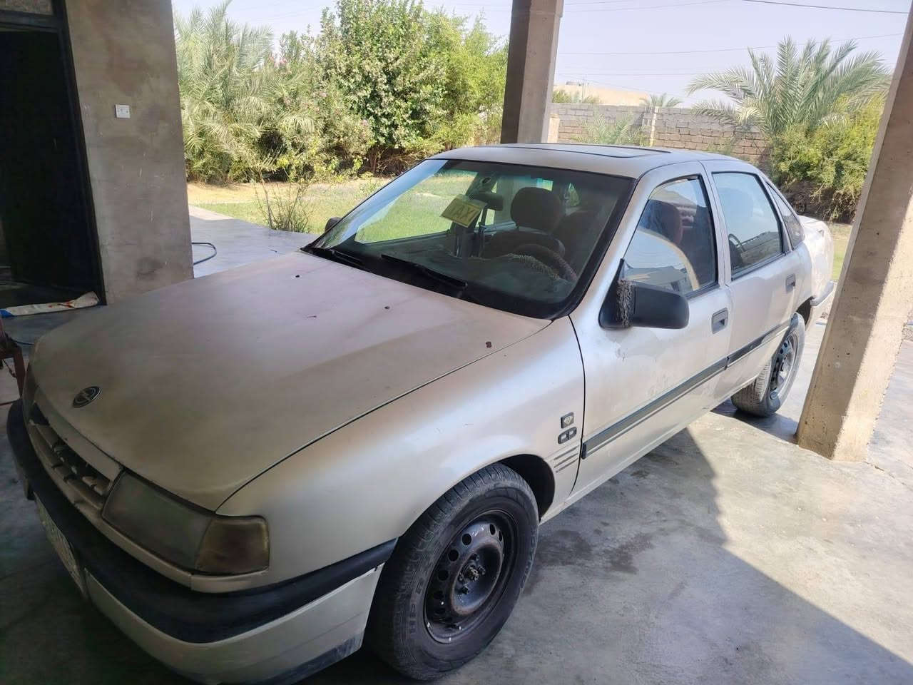 مكلف بالنشر للبيع اوبل فگترا موديل 1990 كل بلادي محرك 18 سنوية عضم عاج مكان السياره قضاء الشرقاط خابر علرقم ***********
