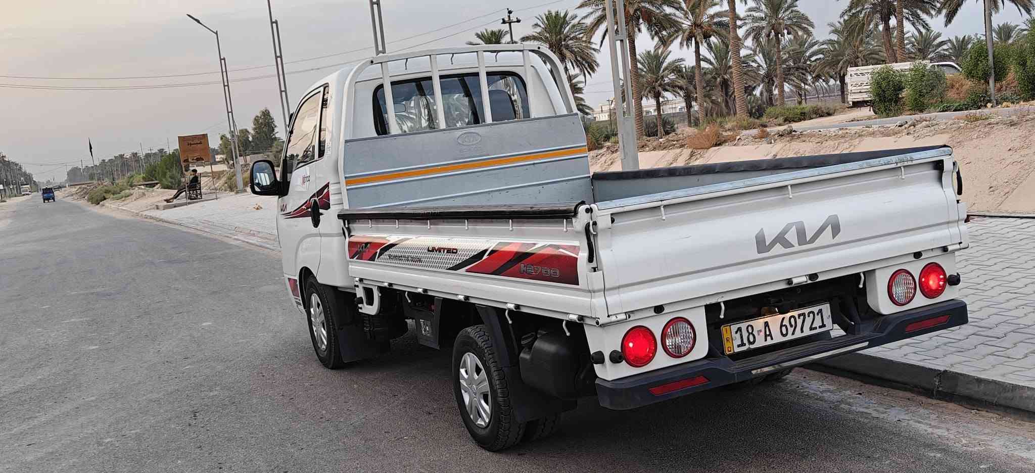 @كيه بنكو 2025 فول كفاله عامه محرك 2700 ماشيه 32 الف سياره جاهزه من كلشي وجديده رقم بابل بسمي سعر 165   
رقم الهاتف ***********
