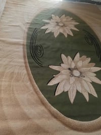 سجادة • محفورة • نظيفة‎‎‎‎‎‎‎‎‎‎