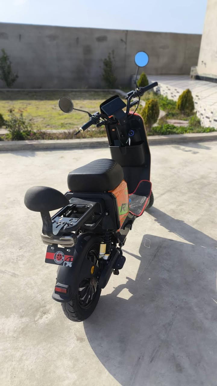 دراجه شحن للبيع R11
السعر 550وبي مجال الرقم للاستفسار ***********....الخاص مفتوح ♥️
