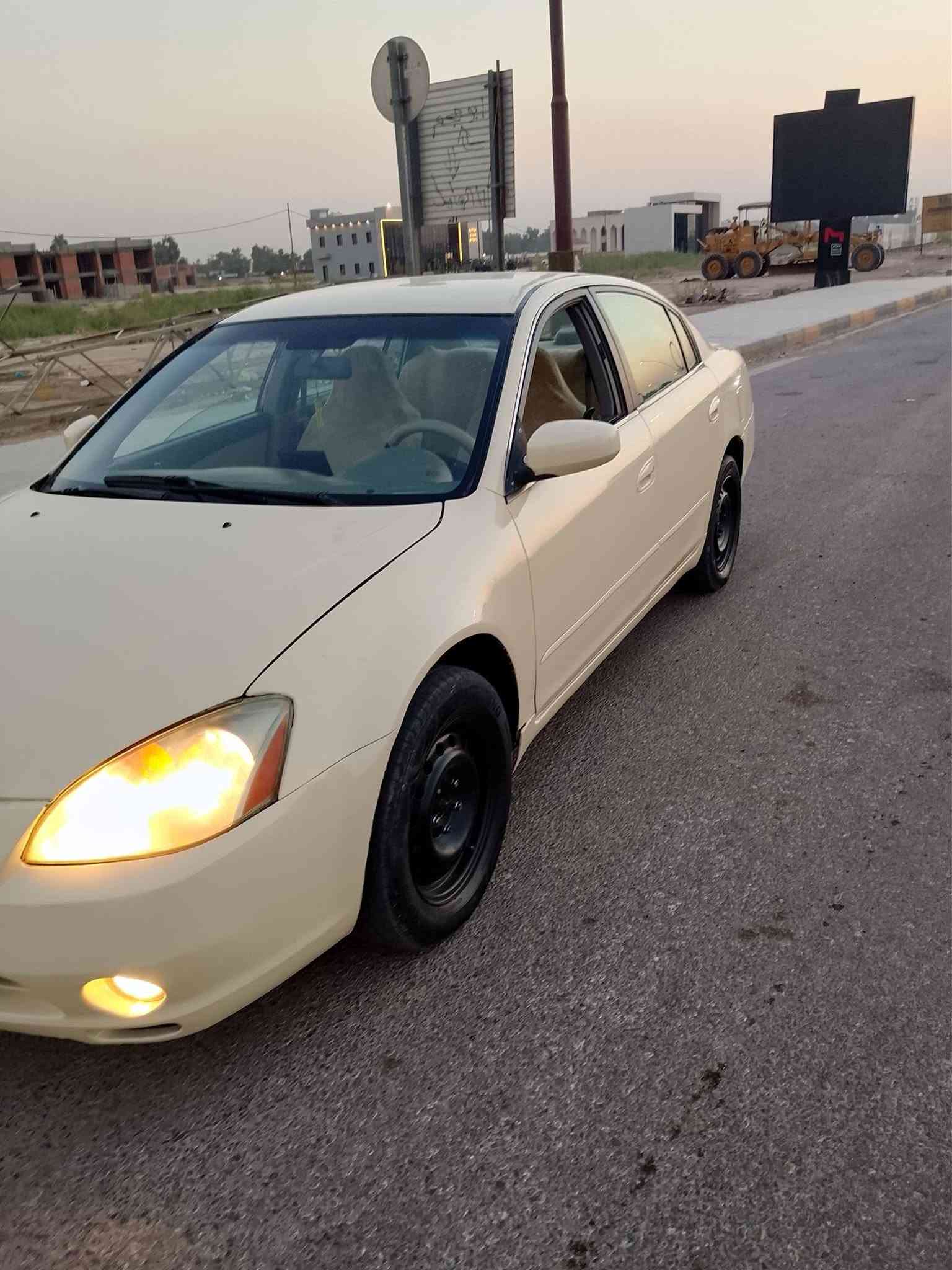 للبيع نيسان التيما موديل 2007 مصبوغه عام جماليه بدون ضربه 

محرك 2500 شاده حاويه وكير صدر مكفولات تبريد ميشتغل 

رقم ديالى بسمي سنويه ل30 سياره مصروف هواي عليه 

سعر57 وبيه مجال بعقوبة تقاطع القدس ***********
