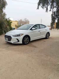 النترا • ٢٠١٧ • باب خلفي مبدل