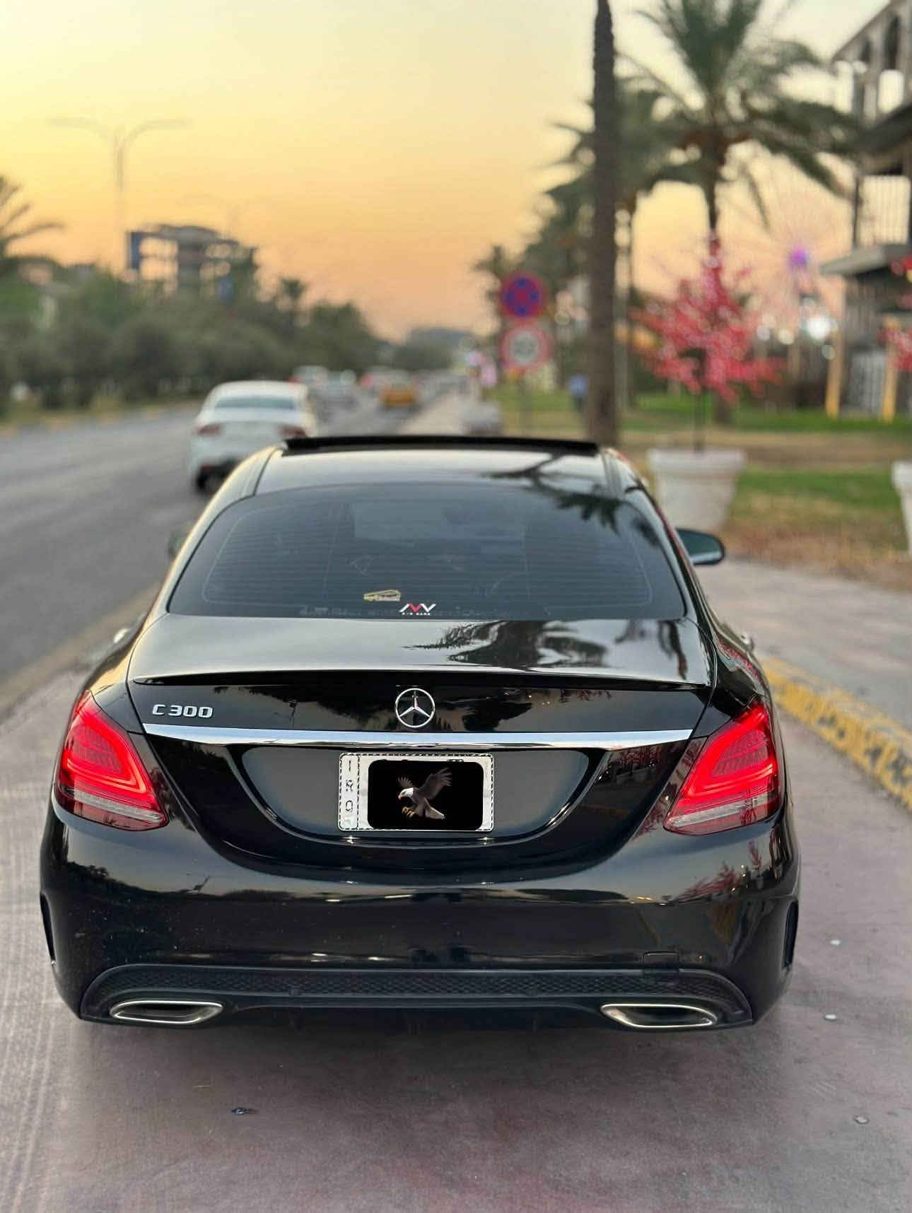 السلام عليكم
للبيع Mercedes C300 2018  

بانورامـــا 

دبل ماوس

داخل احمر❤️‍🔥

بصمه + بصمه أبواب 

دعاميه 2020

بك لايت2020

لايت عدسه 

بك لايت لد 

كشنات تدفئه +خزن ميموري

5انضمه وضع القياده (ايكو-كومفورت-سبورت-سبورت بلس-اندڤجول)

 

ماشيه 60 الف

والسياره فول مواصفات بموديلها 

وجديده كلش تخم تاير جديد ودهن جديد 

الحادث بسيط جدًا بأمريكا طخه اصبعين تقريبا بل بنيد فقط

وبل عراق الجاملغ الخلفي من صفحه السايق انصبغ اثر شخط فقط 

وبيها pdr بل باب 

السعر مناسب 

***********
