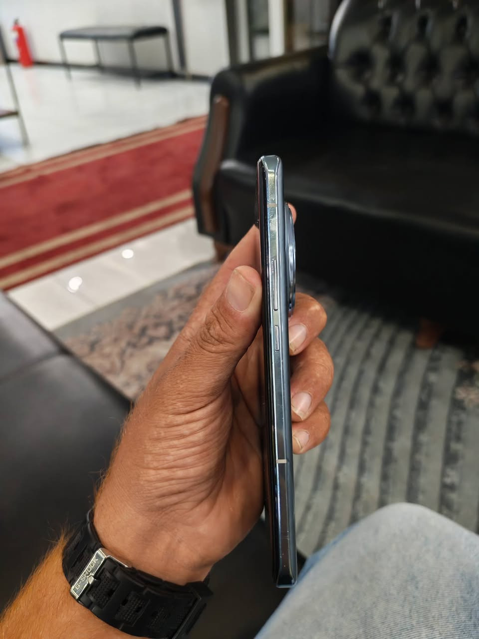 Magic 6 pro
512-16+16
الموبايل كفاله فقط الضهر نفطر عندي ردت ابدله وبطلت 
***********
حسابي محضور فقط واتساب
