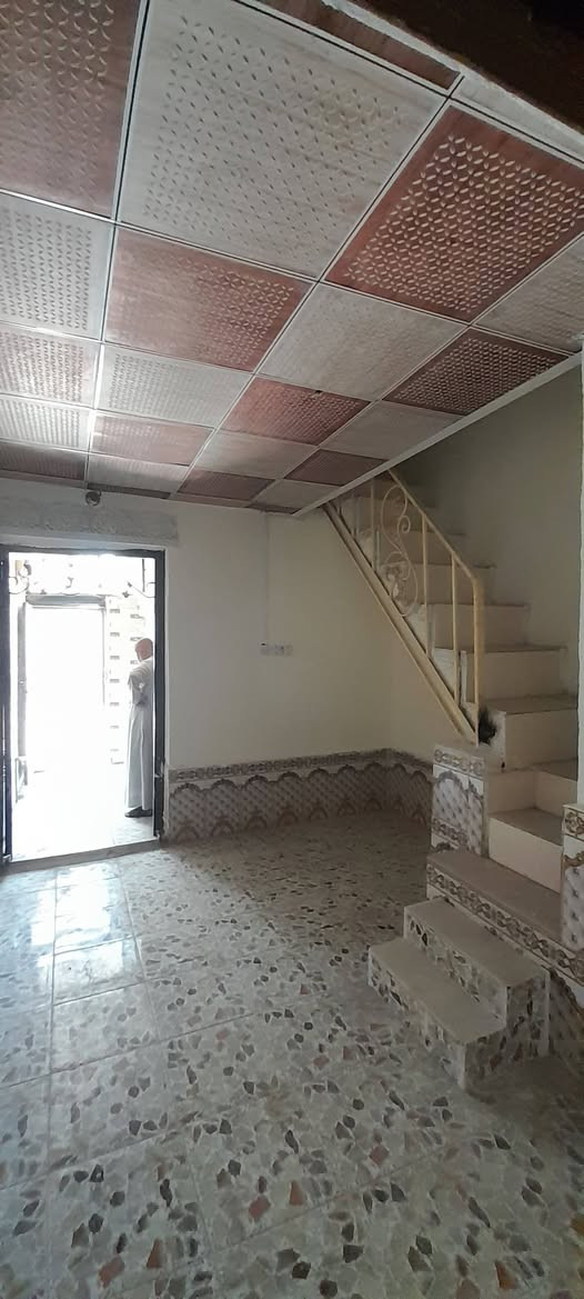 بيت للإيجار حي العسكري
الموقع شارع المجارش قريب على جامع الحسن العسكري 

50 متر، غرفتين وصاله وتخاريج 

السعر 275

للإستفسار ***********
