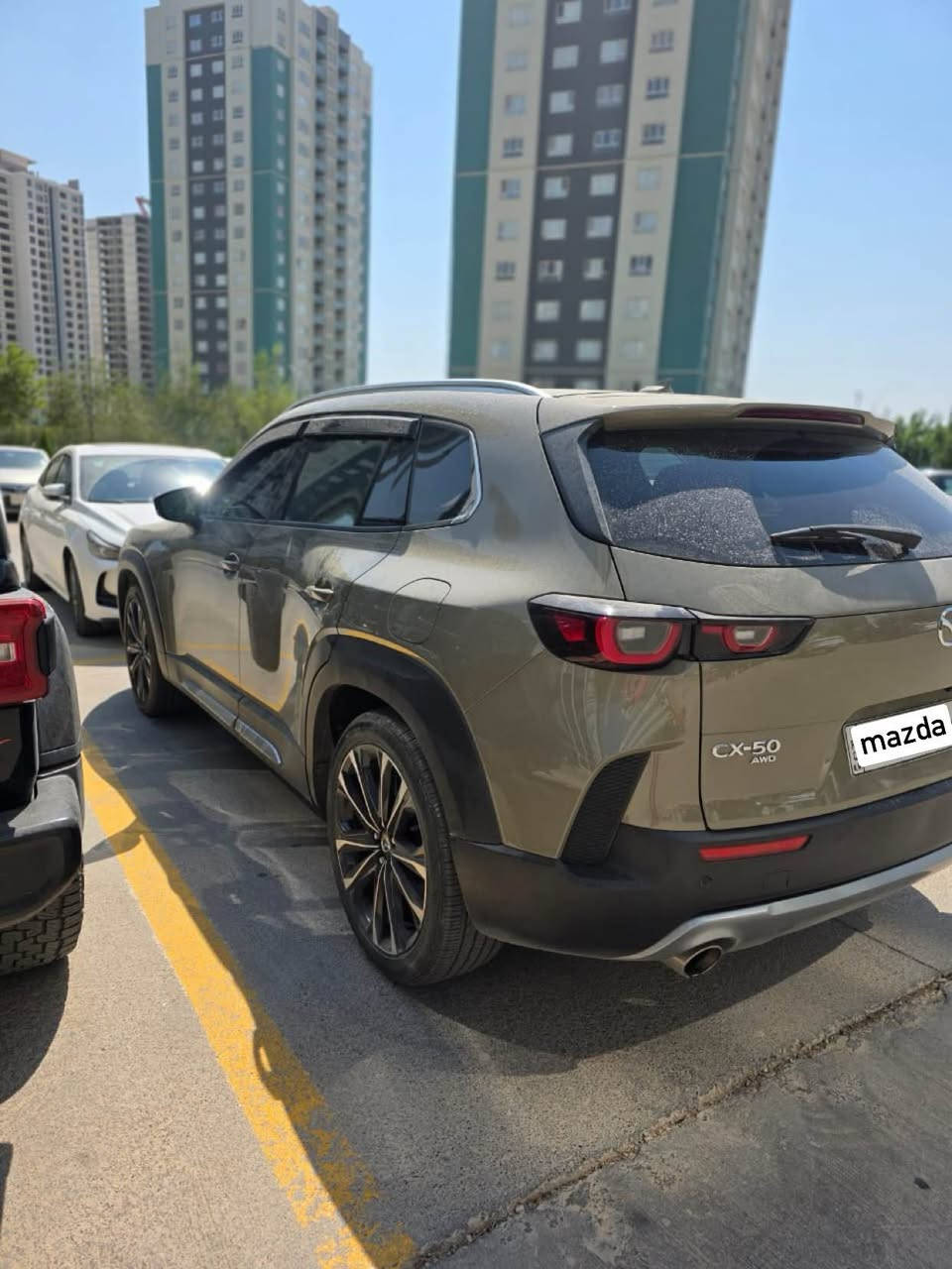 بسم اللە الرحمن الرحیم 
مازدا CX-50    2025. full full  
كلین تایتڵ ڕەنگە مەڕغوبو ترێندەكە ‼️تەنها قوپاویەكی بچوكی هەیە   بەشەرتی هەموو شتێك وەك ئەوە وایە لە شەریكە دەریكەیت تەنها 23 مایل ڕۆیشتوە  فوول مواسەفاتە مەكینە تۆربۆیە   لەمە مواسەفاتی زیاتری نیە   ڕەسمی ڕەقەم شانسیم داناوە بەشەرتی ئەوەی نەفسی ئەوە بێ لە شەریكە دەریەكەیت بێ هیچ مەسرەفێك . 

تكایە هەموو زانیاریەكان بخوێنەوە دواتر پەیوەندی بفەرموو   
٢٥٨ گەڵاو مەجالێكی كەم . 

***********
*********** السليمانية, العراق

نص مكتوب في الصور:
- mazda