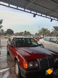 ، للبيع فقط مارسيدس دب ستيشن موديل 88 مكينة بلادي 6 سلندر قبغ اسود، كي...