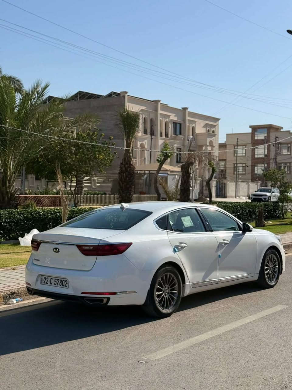 سلام عليكم للبيع كيا كادينزا م ٢٠١٧ وارد امريكي فول عده الفتحه ٦ سلندر حدثها فقط بيبان ثنين جهت الصدر   ايرباك فقط برده جها وحده رقم اربيل بسمي تحويل ثاني يوم سنويه رقم جديد غرامت مصفره 
موصفات
بصمه
شاشاه كاربلي
كشنات ⚡️ كهرباء
كشنات هيتر
قطعتين تبريد
٣ انضمه قياد
زنون بلادي عالي ناصي لد 
جنطه ذكيه
باقي موصفات معروفه
السعر (١٤٨) وبيها مجال بسيط 
بغداد حي العدل ***********
