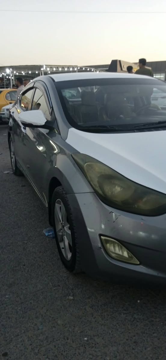 يا الله
هونداي النترا وارد خليجي
محرك 1800 دوش 
فول مواصفات عدا الفتحه
كير ومحرك تبريد ع شرط
مكينه لا تبخير ولا تنقيص
شاشه + كاميرا 
حساسات خلفيه 
تحكمات جهتين
كير اؤتو + كير عادي
حداديه جديده 
بيها فقط باب خلف السائق مبدل
ونص الجاملغ الخلفي صبغ
وبيها بارد قليل
رقم نجف الماني بعده مامنتهي
سعر 90 وبيها مجال 

***********‬‏
***********
