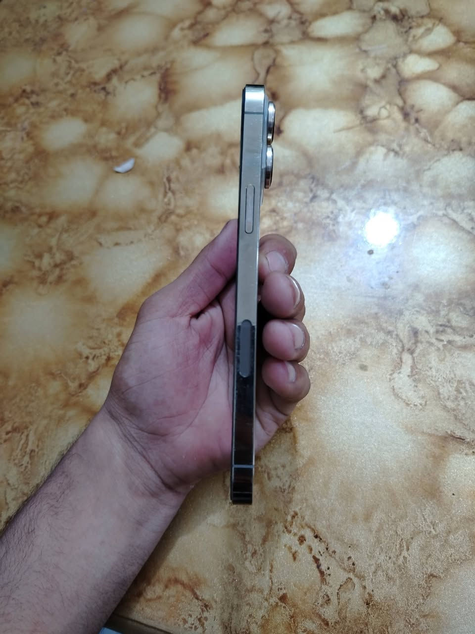 السلام عليكم
إيفون 13 برو ماكس ذاكره 512 بطاريه 76 جهاز كله بلادي بس بي هاي ضربه يم كامره خفيفه ما مئثره  تجي وتفحص جهاز استخدام شخصي 
السعر 650وبي مجال 
العنوان بغداد العبيدي 
*********** واتساب
