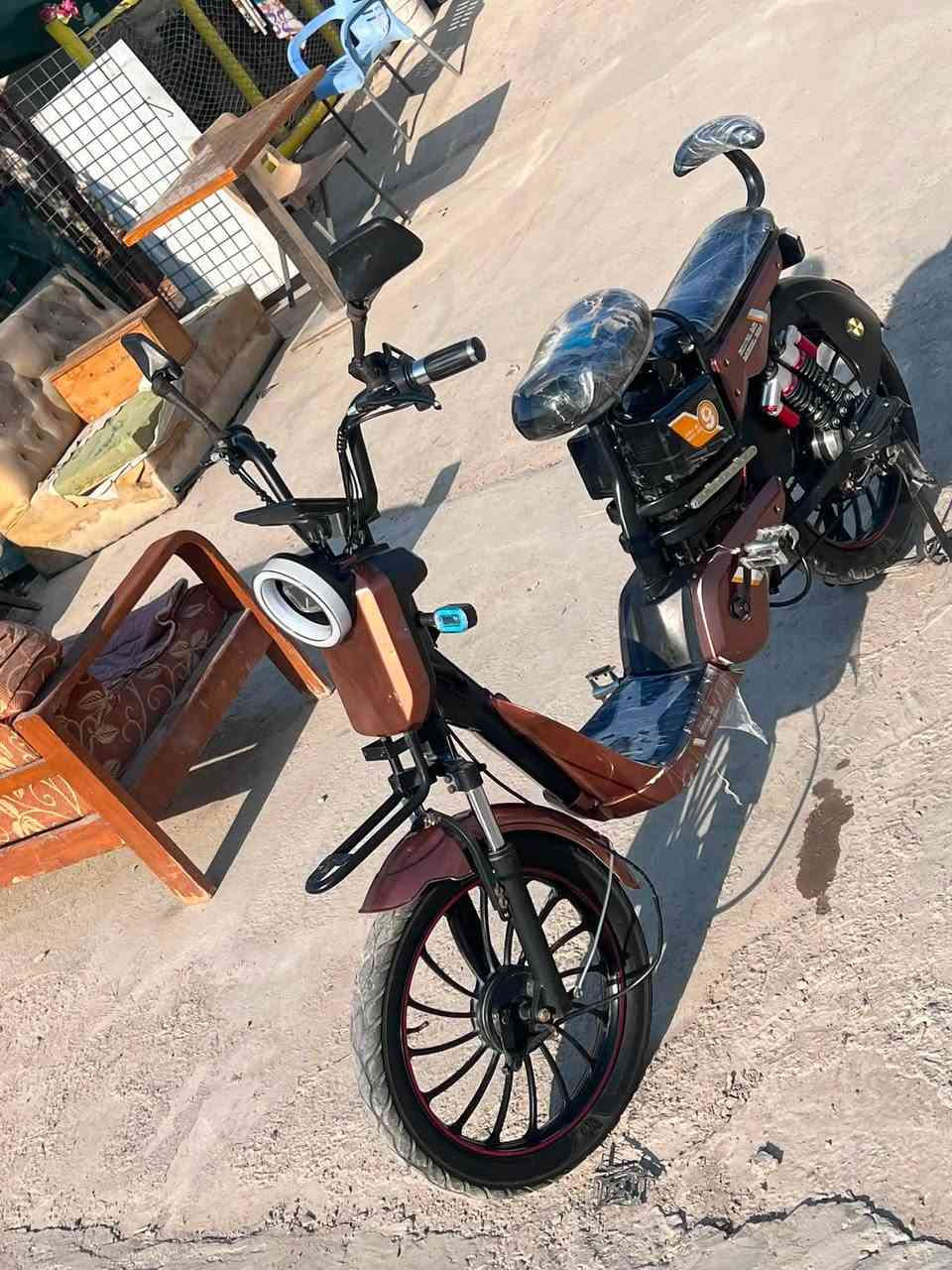 دراجة شحن البيع موديل ٢٤ أربع بطاريات 🔋 على فحص يعني تجي تفحص يلة تأخذ السعر ٢٧٠ وبي مجال العنوان ديالى بعقوبة التحرير يم ماريا مول الاتصال ***********
