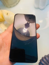 آيفون X • ذاكرة ٦٤ • بطارية ٧٨