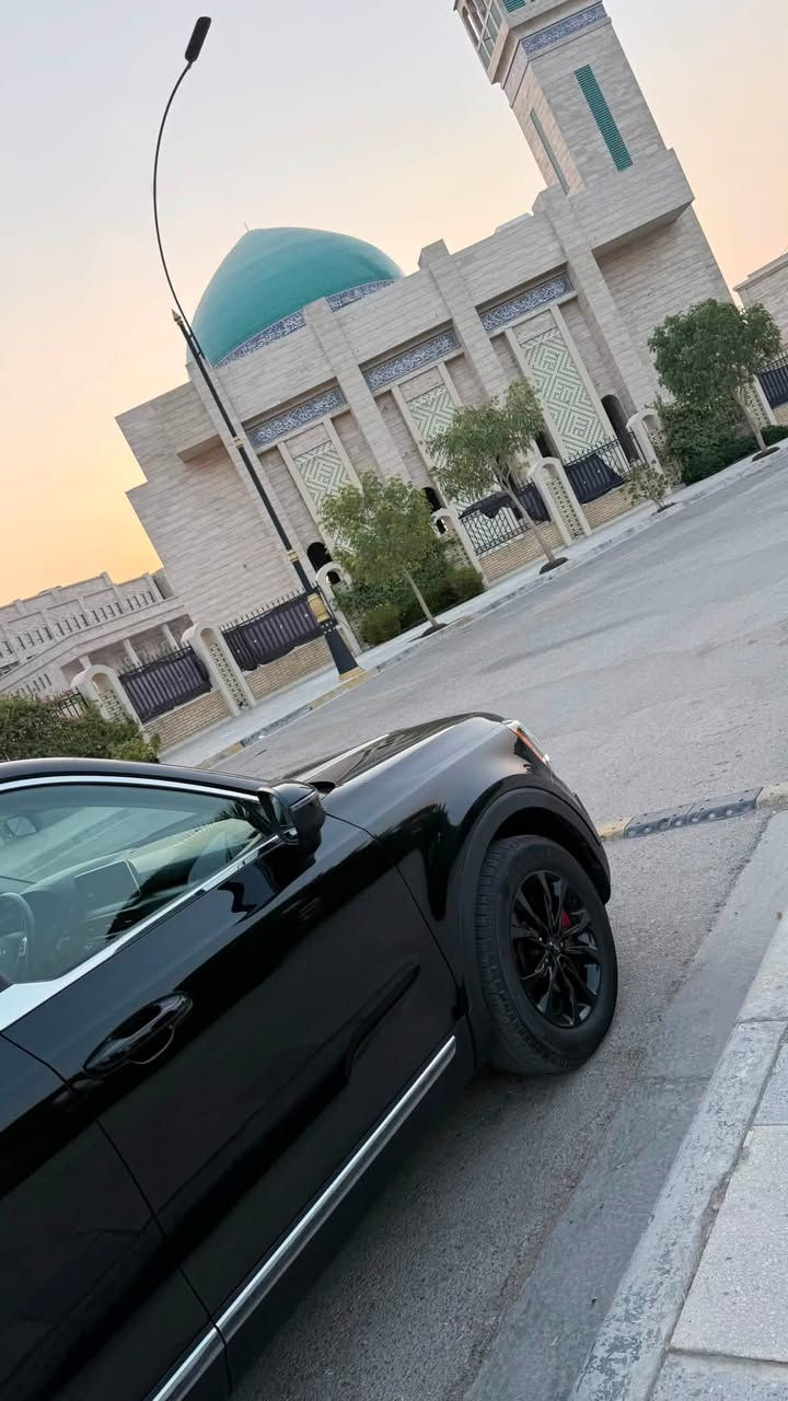 السلام عليكم تولرايد امريكي مكفول موديل ٢٢ماشيه ٢٦الف  مكانها كربلاء للستفسار *********** رقم بغداد
