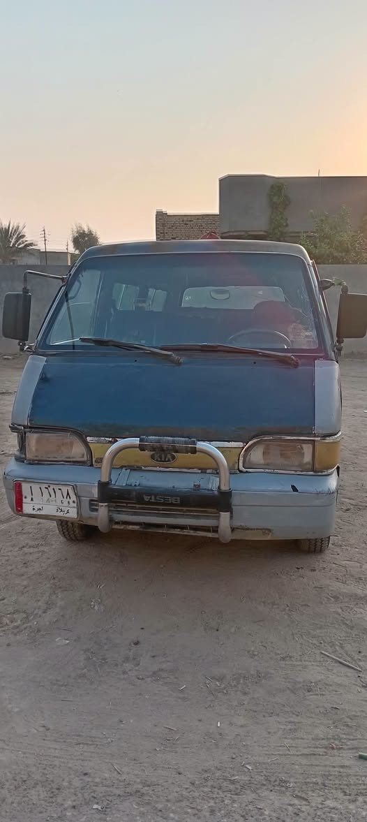 اسلام عليكم للبيع كيه بسته مويل ٩٤ رقم كربلاء الماني سنويه عد الهيه بيها كتاب فقدان كير ومكينه ٣٠٠ حاويه تخم تاير شوصي كفاله اكسن كفاله حداديه جديد باتري سلف ديلمه كل جديد مكاني حله السعر ١٦ وبيها مجال قليل رقم الهاتف *********** لاسيا ***********
