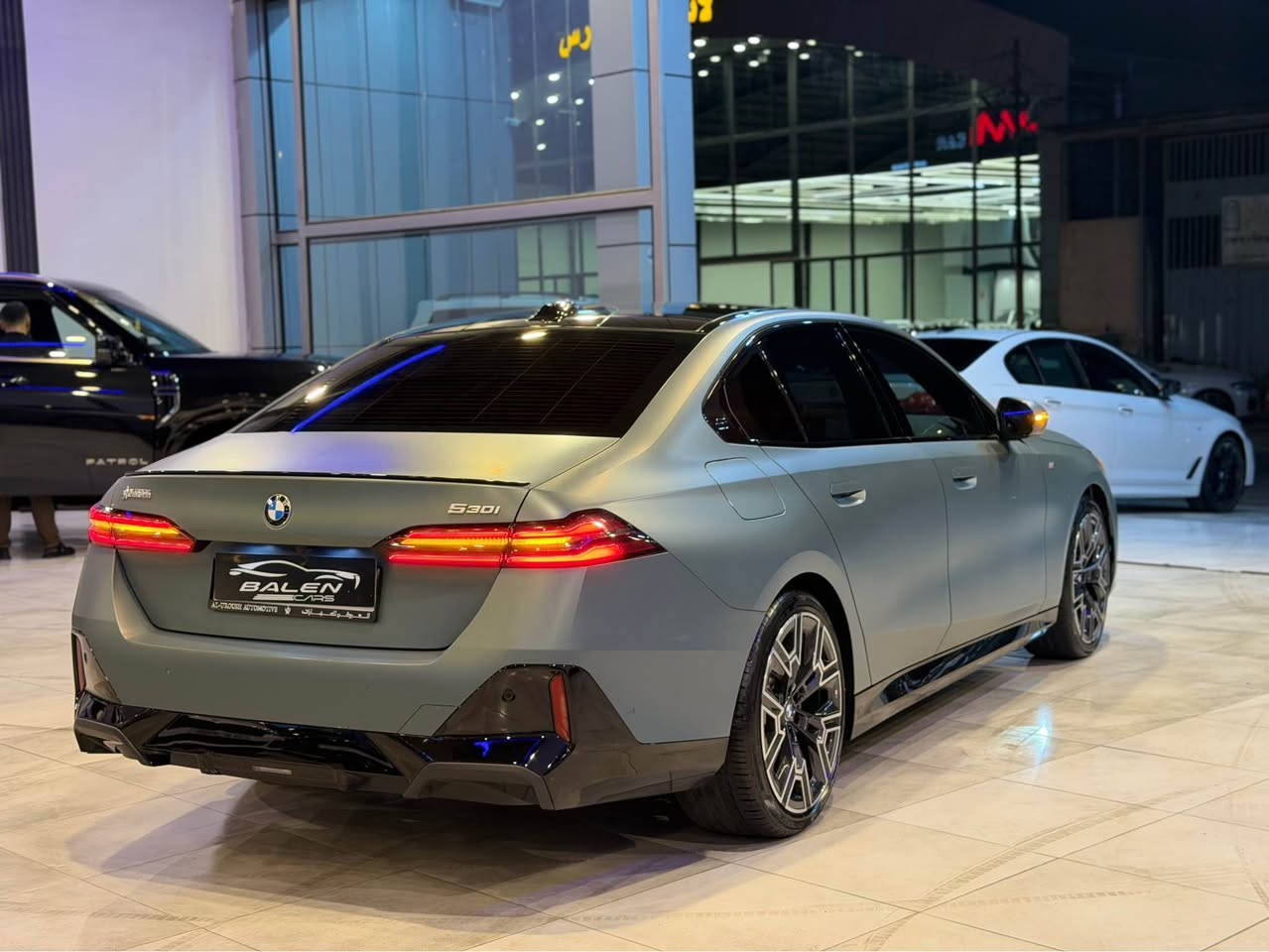 BMW 530M وكالة العروش 
2025 
M pro
سيارة فول فول اعلا مواصفات 
لايتات اسود دايناميك ليزر 
رادار كبير امامي 
اوتوبارك حساس خلفي جانبي امامي 
بانوراما 
تشغيل عن بعد 
بكلايت اسود 
ويل ٢١ بيلاد 
داخل احمر
كشنات ميموري تبريد هيتر 
ناضور ليلي 
٤ كاميرة 
بردات جانبي خلفي 
سيارة ppf و كتاب جام اسود سنة كامل 
١٩ الف ماشية 
ضمان شركة باقي ٣ سويج 
سيارة طلب خاص الون و مواصفات pro
٦٦٥$ 
*********** وتس اب 
*********** الرمادي, الأنبار
