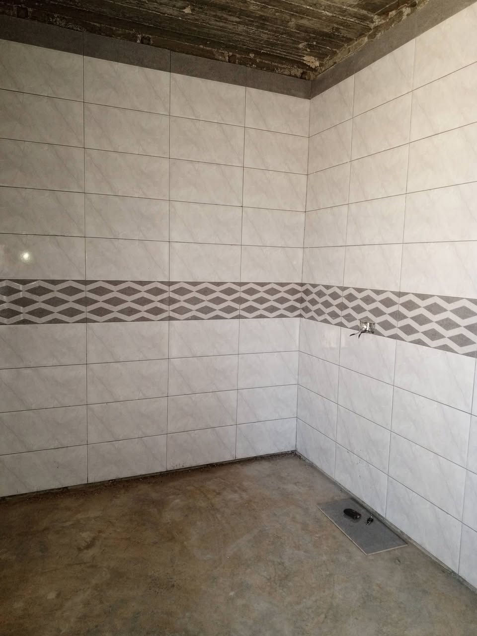 كادر شغل سيراميك في بيجي ونواحيها متفرقين حالين شرط شغل تسليم مهندس خابر ودلل ***********
