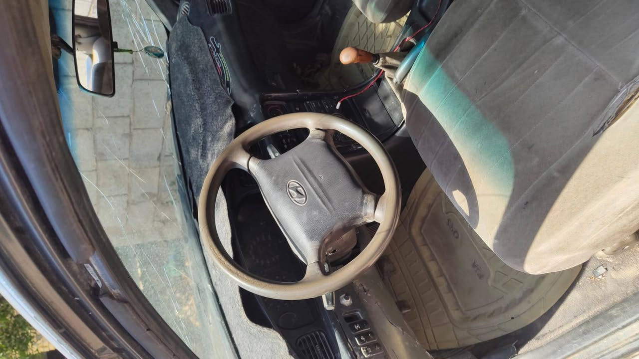 سوناتا 2موديل ٩٤مكانها طوريج المالك بلسماوه مكينه جديده كير جديد حداديه تخم تاير سعر ٢٦ شراي يتصل مامتواجد عالنت رقم الهاتف ***********

