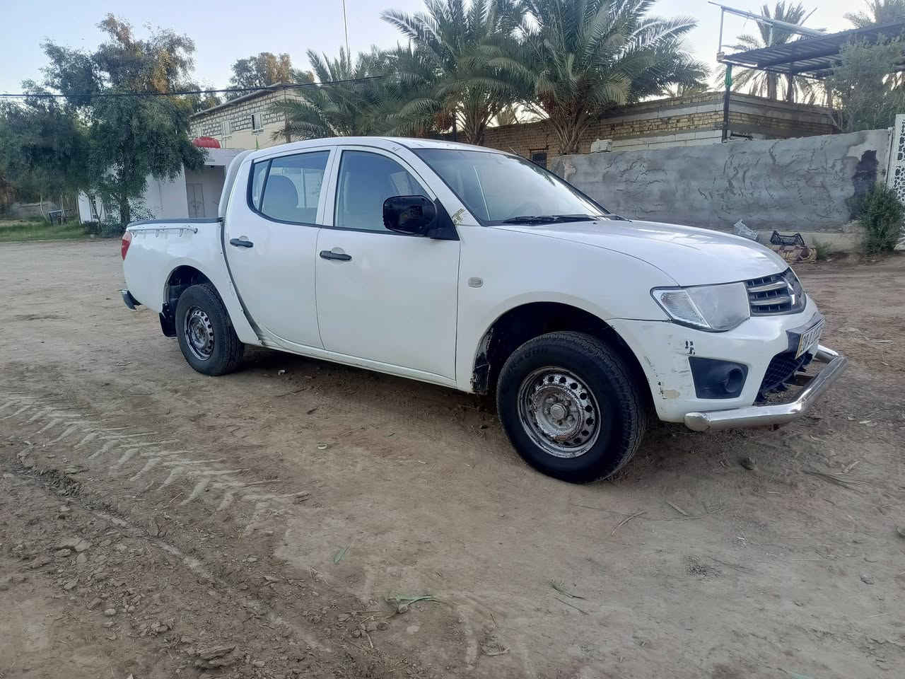 سيارة ميسيبوشي للبيع، موديل 2010 مصبوغة صبغ عام، السيارة باسمي رقم جديد، السعر 80 ورقة، رقم الهاتف ***********
