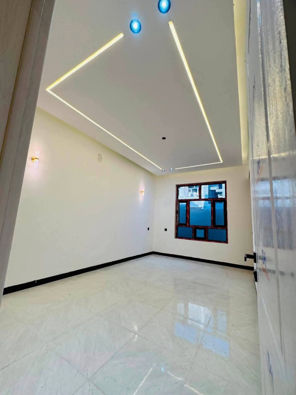 أهلنا في محافظة #واسط الحبيبة ( جمعه مباركه عل جميع ) موقع #جديد يضاف الينا 🏨🏨🔑
يتوفر لدينا #بناء #وترميم بنظام #النقد #والأقساط في محافظة واسط
عمل درجة أولى (#تسليم_مفتاح) بمواد مفحوصة مختبرياً وصيانة لمدة سنة
يتوفر لدينا بناء نظام نقد وأقساط حسب المواصفات المطلوبة من صاحب المنزل عمل درجة أولى

🔹 #نظام_النقد:
الدفع يكون على شكل دفعات، وتُستلم كل دفعة بعد إنجاز الفقرات المتفق عليها بالعقد.

🔹 #نظام_الأقساط:
نصف المبلغ مقدماً، والباقي أقساط شهرية حسب دخل صاحب المنزل، وتُدفع المقدمة على شكل دفعات حسب مراحل العمل.

✅ جميع المواد المستخدمة مفحوصة مختبرياً
✅ السعر يُحدد حسب المواصفات المطلوبة
✅ عقد رسمي يوضح جميع التفاصيل والمواصفات
✅ تحديد مدة الإنجاز حسب الاتفاق
✅ صيانة مجانية لمدة سنة بعد التسليم

📌 #أعمالنا_تشمل:
(بناء من الأساس إلى تسليم مفتاح + ترميم + أصباغ + أعمال سطوح + صب أرضيات وغيرها…)
 للتواصل معنا
يرجى مراسله الصفحه او زياره موقع #الشركه 
او الإتصال على الرقم 
واتس اب ***********
اتصال ***********
