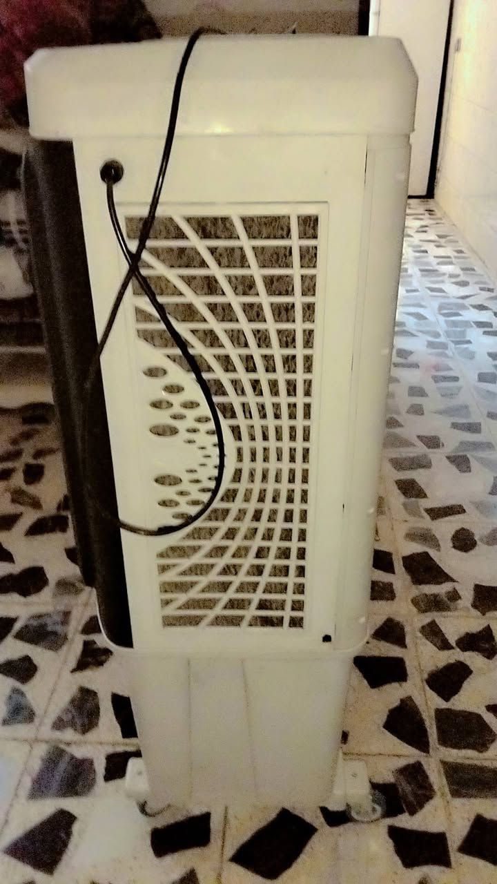 السلام عليكم مبرده للبيع ***********
