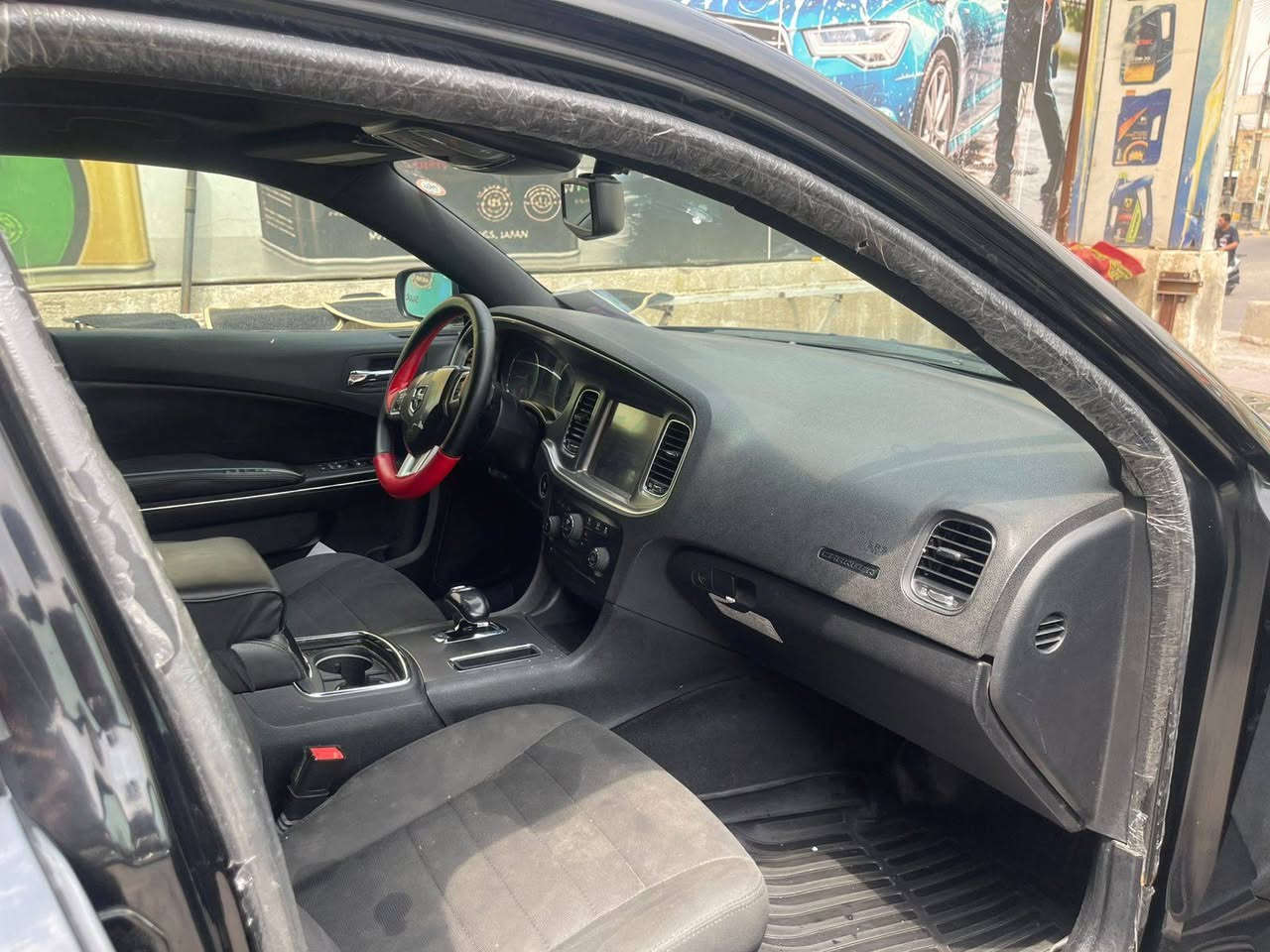 مكلف بالنشر
السلام عليكم جارجر للبيع ومستعجل عليها مثل ماموضح صورها والتفاصيل والاستفسار الاتصال على راعي السيارة ***********
