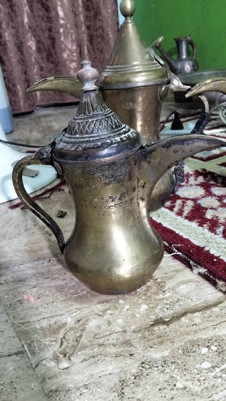 السلام عليكم دلة قديمة سعر على الخاص او واتساب توصيل موجود ***********
