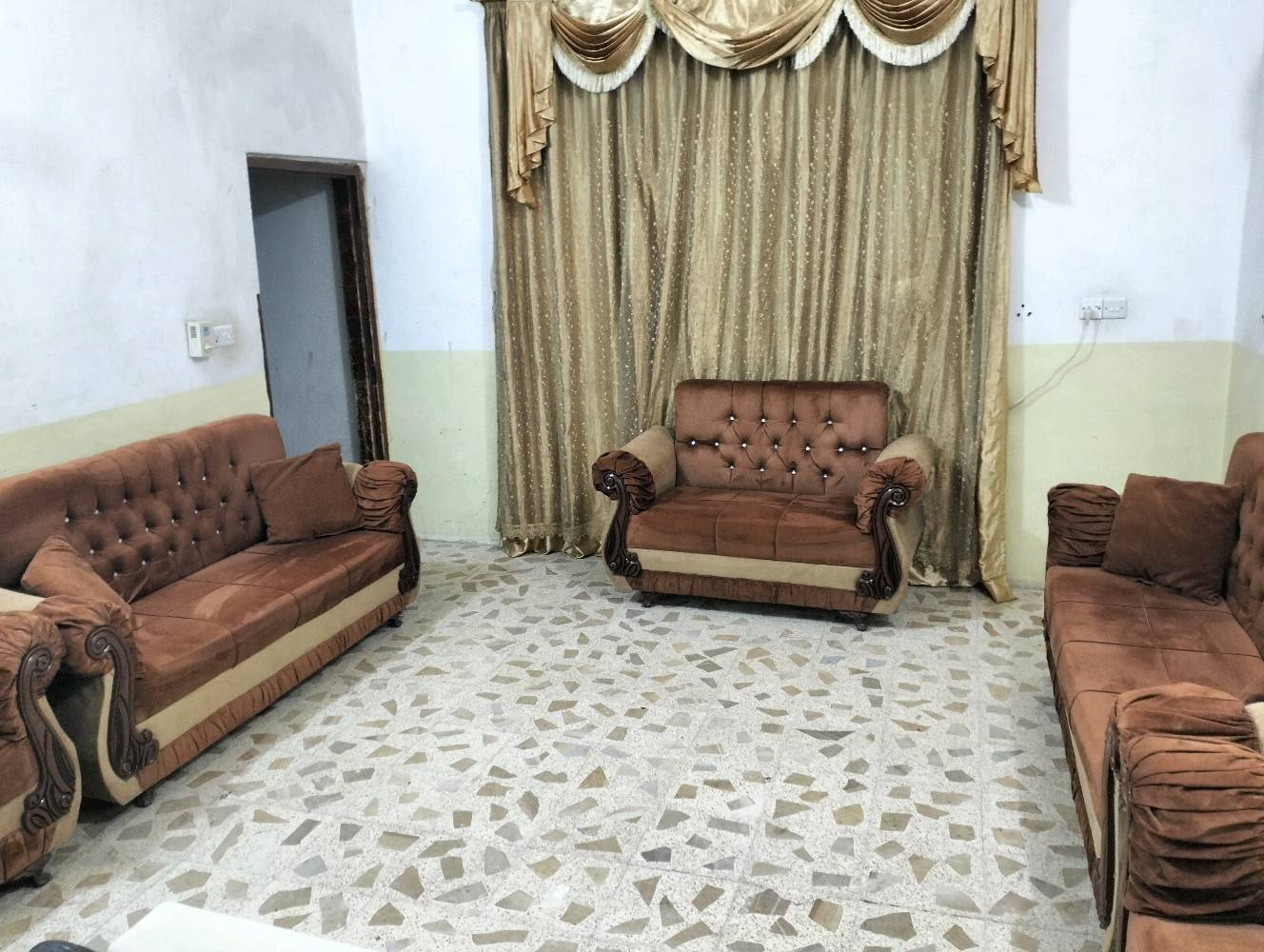 تخم كلش نظيف 10نفرات السعر 225الغ قفل مكلف بلنشر والشراي يتصل بالرقم ***********المكان بعقوبه بهرز