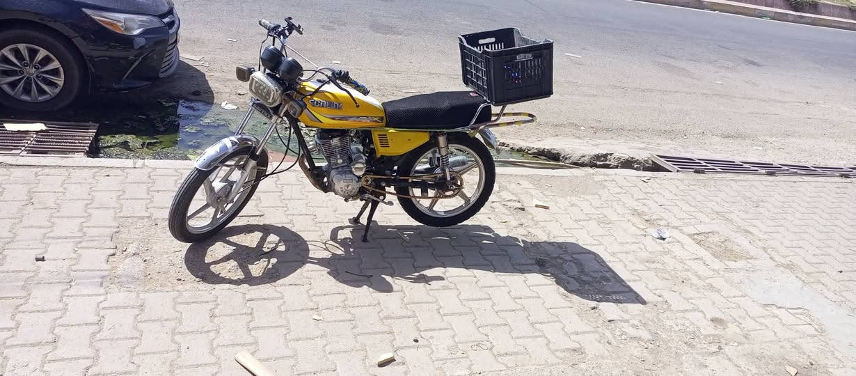 ماطور سافين خمسة كير سلف كهربائيات شغال للبيع موديل 21كلشي شغال محرك فقط مبدل ولفات دراجه مال بيت وشغل نشاط فول،330بي مجال
