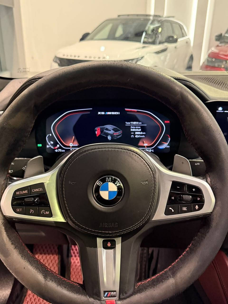 بي ام X6 M50i • V8 4.4 توربو • ماشي 68الف