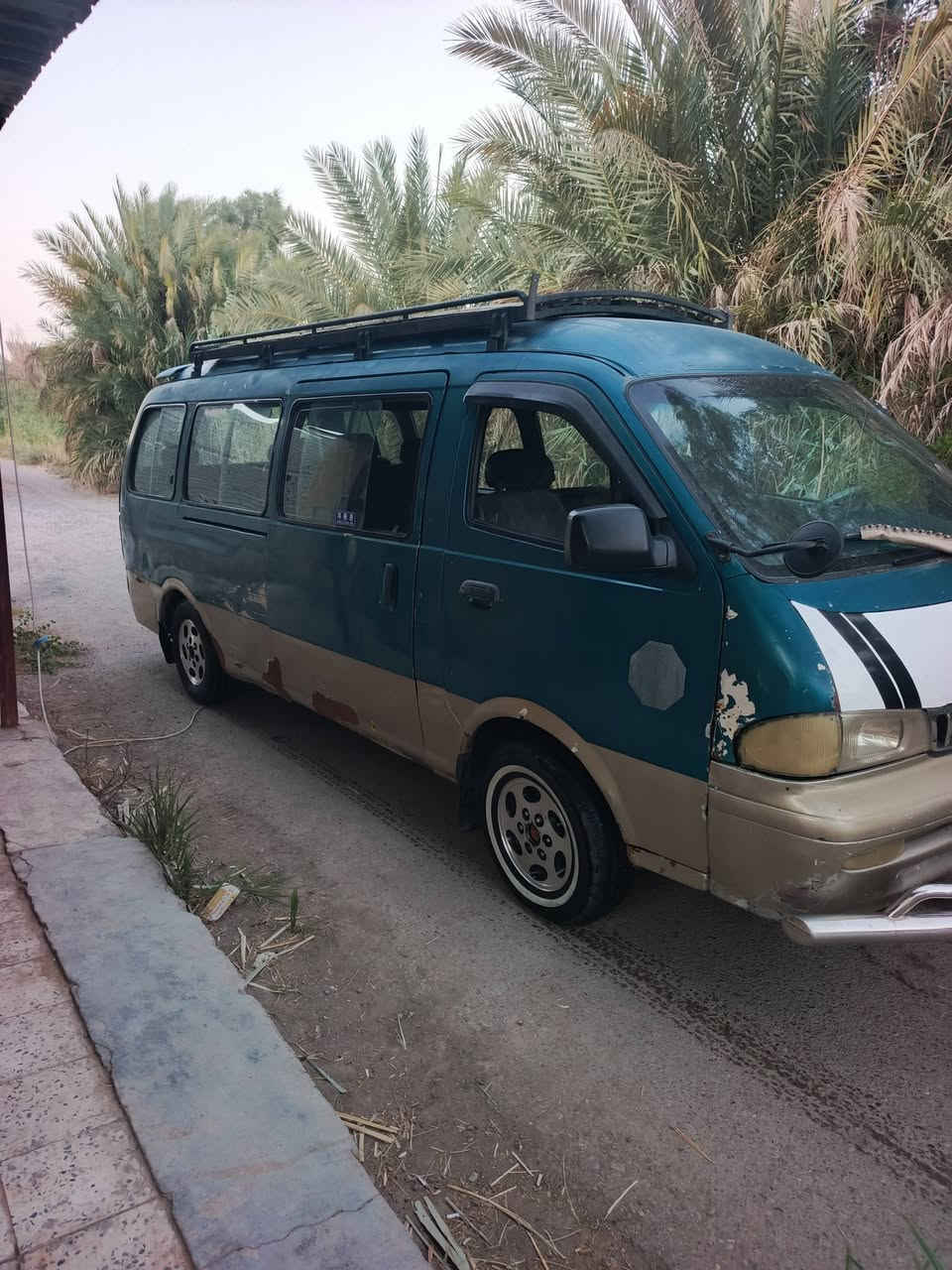 سياره مروس فنتيره او ام عيون سلام عليكم كير اكسن محرك تخم تأير صدر كهربائي مديل 2001 رقم بغداد نكليزي تحويل مباشر سنويه 30  مكان بل تاجي منشه نصر *********** اثير ***********

