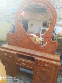 ميز صاج • نضيف