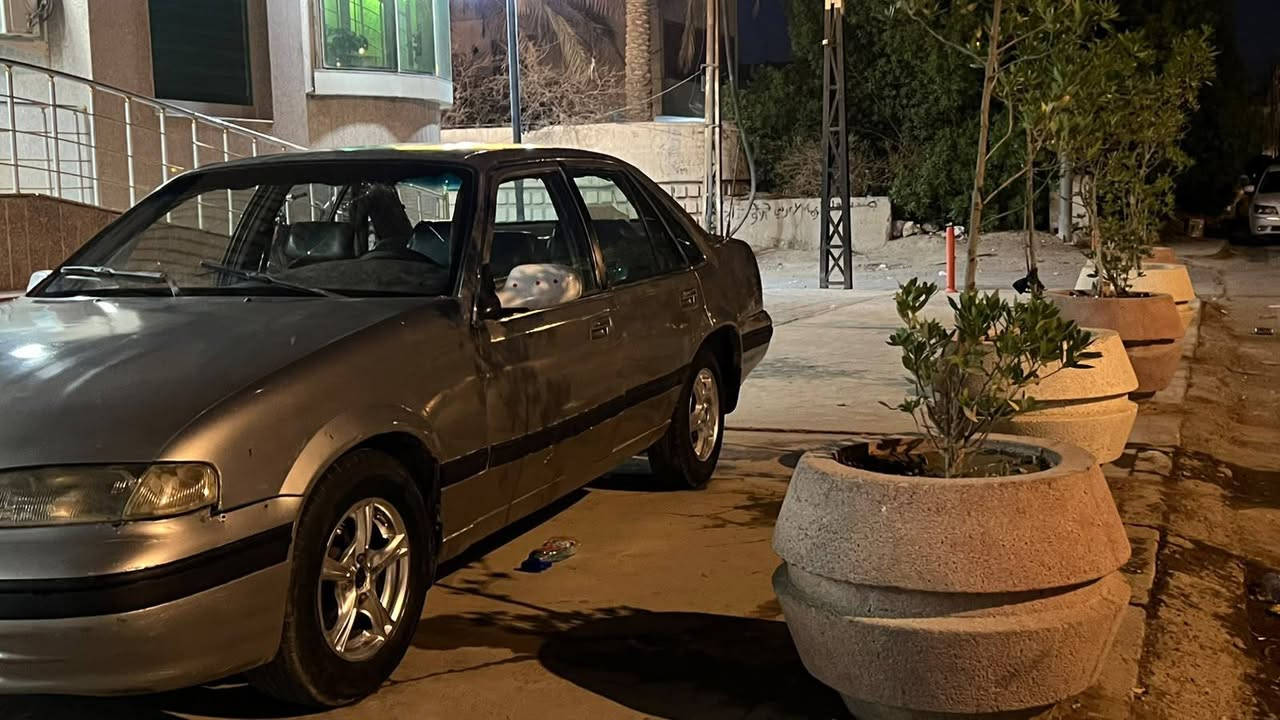 السلام عليكم 
اسبرو موديل 97
حداديه جديده 
غرفته نضيفه مثل مامبينه بصوره
سياره مرتبه
به خيط بخار وكعت اصره ومادري بيه صار بيه خيط
اسياره رقم نجف مامطلوبه ولا ربع  تجي اشوف بعينك 
علاكلن ابيع كوم حديد اتكفل بلمداور ولغرامات ولباقي اشوفه بعينك
 اسعر17وبيه مجال حك اجيه ***********
