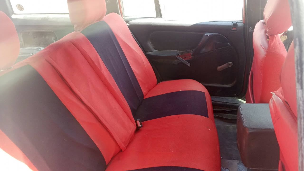 سلام عليكم سياره اوميكه صالون لبيع 
شرط كير محرك صدر رقم دولي بسمي سعر 24بيه مجال 
رقم موبايل ***********
