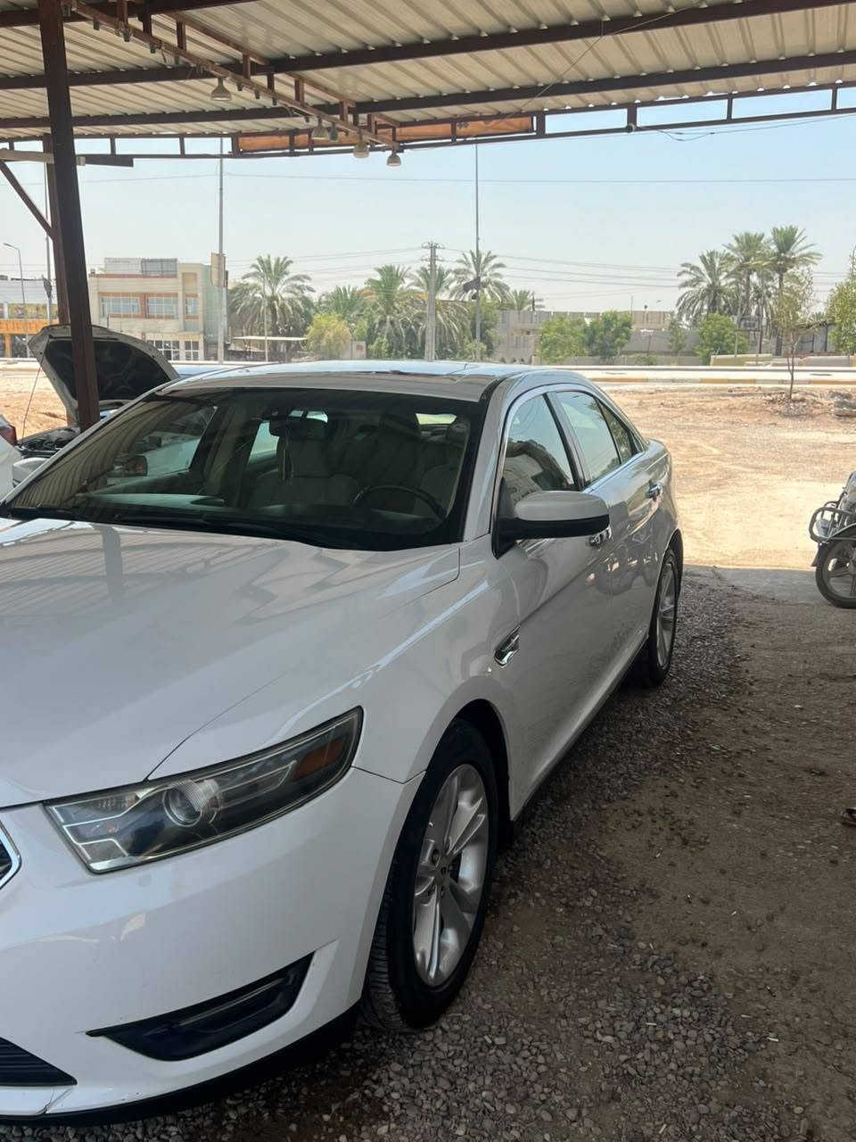 فورد 2013  لون ابيض ✅
بدون صبغ وبدون تبديل قطع
مواصفات ال sel معروفة
محرك 6 سلندر 3500
كير ومكينه جديد وبشرط 
ادامة كامله بلكات نوازل كهربائيات كله جديد وكاله
صدر امامي خلفي جديد
تخم تاير جديد
داخل بيجي
كشنات بلاديه 
تحكم كشنات كهرباء
 شاشه وكاميرا
حساسات خلفي 
تحكمات ستيرن جهتين كامل
تبريد قطعتين
تخم تاير جديد
ويل حجم 19 وكاله
السياره كامله من كهربائيات بدون جطلات
سياره وارد خليجي شركه نيفيا
كود بالباب 
رقم سليمانية بأسمي
هزه وبراد جديد 
السياره نضيفة جدا 
ماشية 170 الف كيلو 
 مرفقة بالمنشور
سونارها مرفق بالمنشور رقم الهاتف
***********
