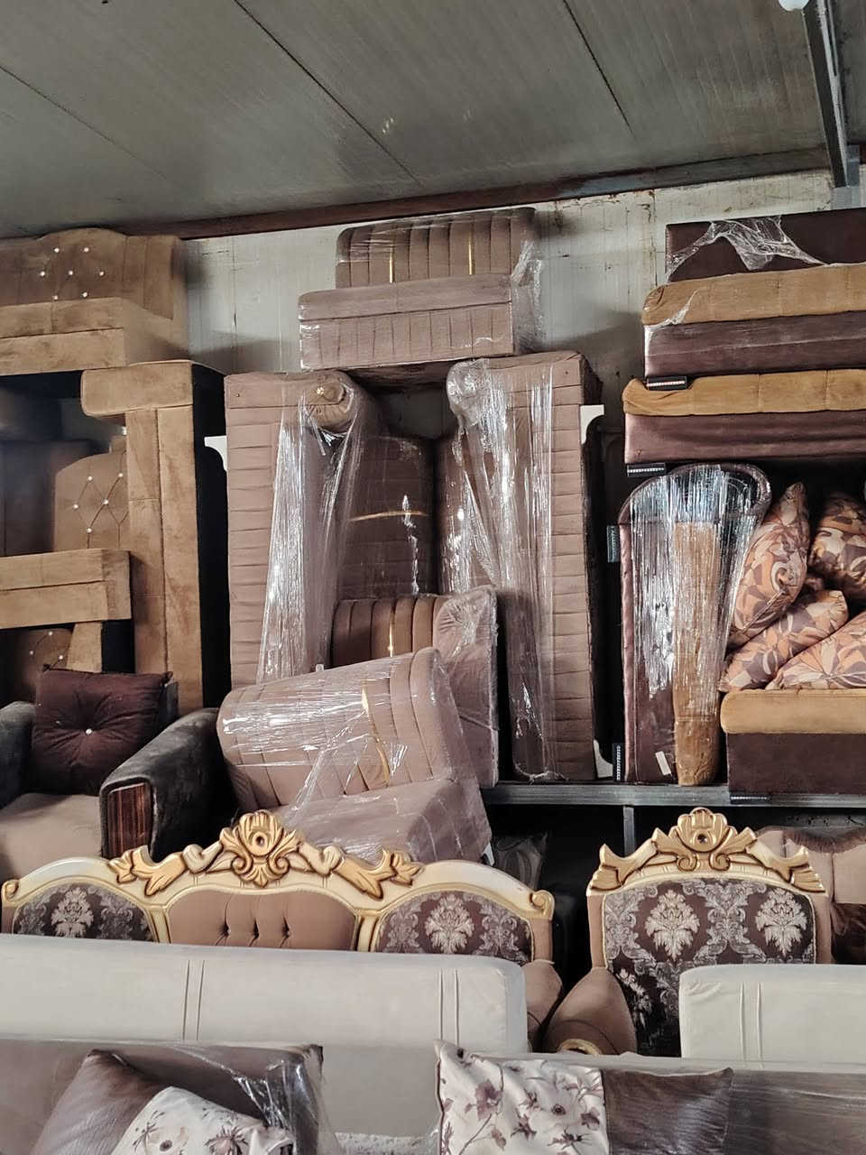 مجمع البركه • كنب • بابل المحاويل