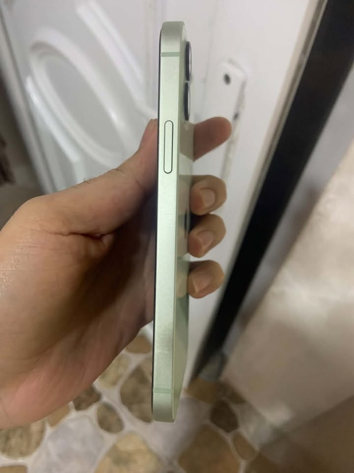 ايفون ١٢ • ٦٤ • بطارية ٧٧٪