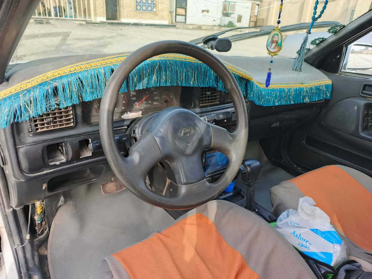 النترا 93
سنوية لل 29
هزه جديده 
تبريد ثلج.... 
مكينة مسكر 2000 لاصرف ولا تبخير
گير أوتو 
فرممات عالبلاد 
السياره بأسمي شرط التحويل 
السعر 30 وبيها مجال قليل... بيع او مراوس بسيارة احدث وانطي فرق... 
مكاني ديالى قرب مديرية المرور 
***********
