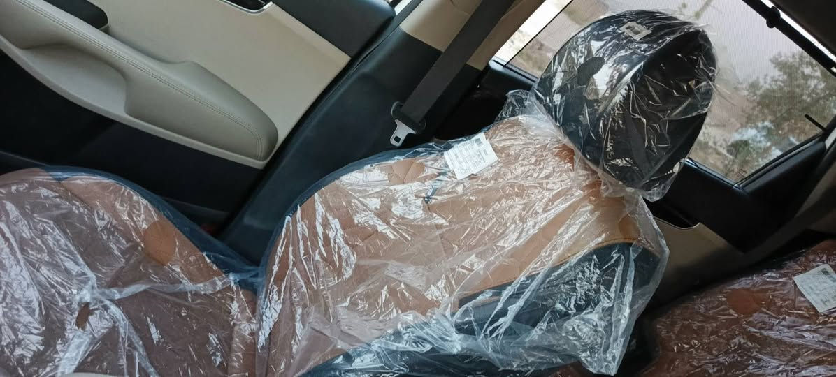 السلام عليكم للبيع سورنتوا فول مواصفات 1/1
ج خليجي اللون ابيض الرقم بغداد الجديد ب اسمي
ماشية 83 ألف السيارة جديدة و مكفولة كفالة عاامة
السعر////245 وبيها مجال بسيط
مكان السيارة بابل للاستفسار الاتصال على الرقم ***********
المواصفات/
١/بصمة تشغيل    
٠٢/بنوراما
٣/سايد بريك كما
٤/اوتوهولد
٥/اربع كامران
٦/فول تحكم ستيرن
٧/دبل شباك
٨/كشافات ضباب
٩/6سلندر
١٠/سبعة راكب
١١/جلد لونين
١٢/جنطة كهرباء
١٣/ثلاث انضمة قيادة
١٤/وباقي المواصفات المعروفة بالسورنتوا
