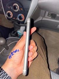 ايفون 11 • ١٢٨ • نضيف