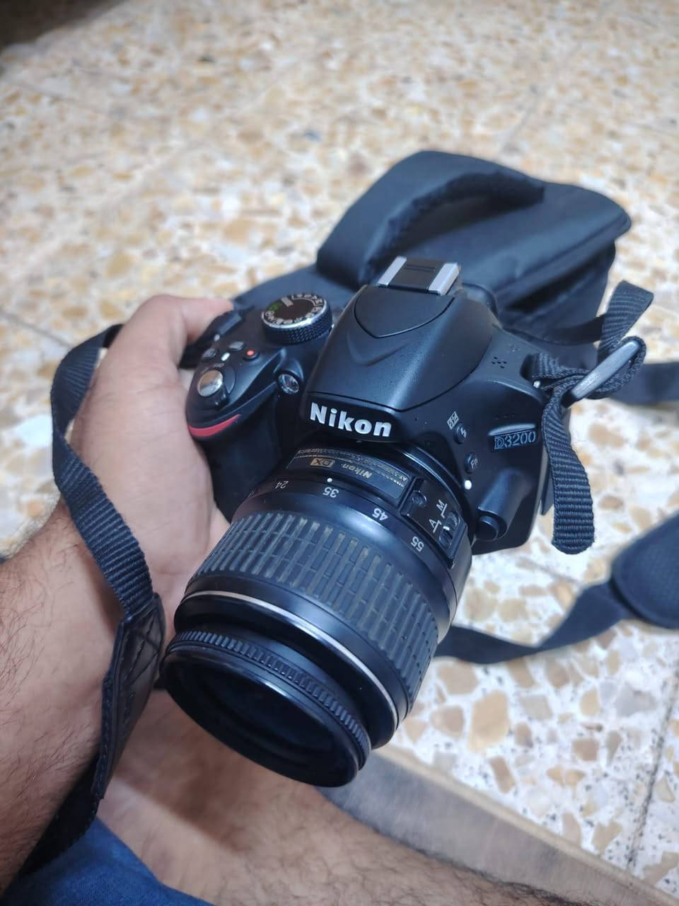 للبيع كامرة نيكون 3200
جديدة استعمال قليل رام باتري شاحنه حقيبة حزام كتف سعر 300
كوفه 
***********

