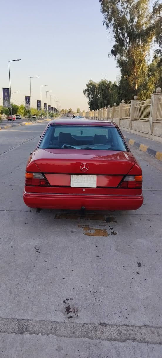 السلام عليكم مارسدس دب للبيع موديل 1991 كير محرك شرط محرك بطه تبريد شغال سياره متعوب عليها صبغ عام جماليه بدون ضرر 
السعر 60 وبيها مجال لشاري 
***********
