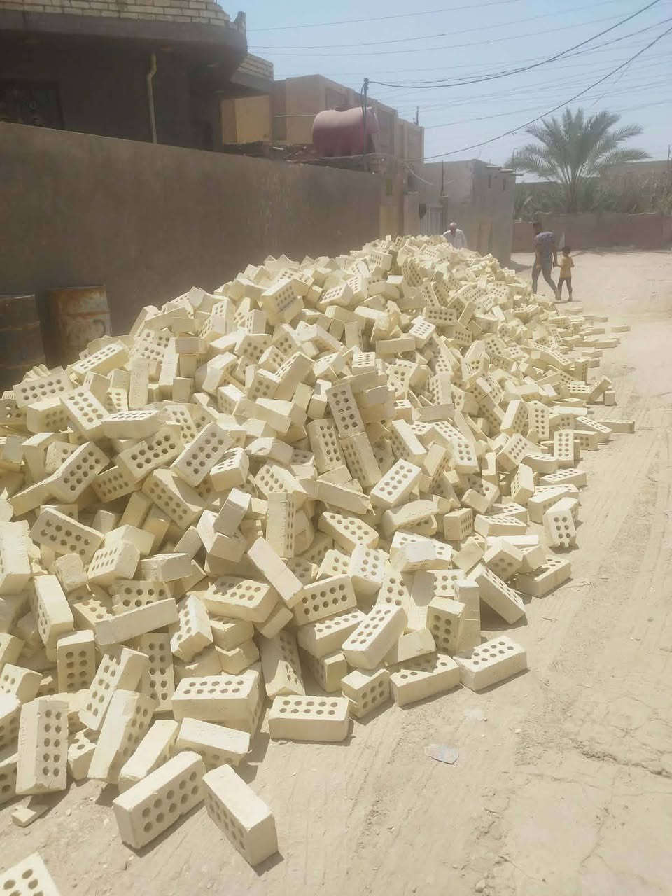 ‎السلام عليكم
للبيع افضل انواع الطابوق‎الجمهوري من انتاج معامل النهروان 
 عدد مضبوط قالب مضبوط 
#مفحوص_مختبرياً 
توصيل الى كافه محافضات  شرط المكلاب
 [ السعر حسب المكان]

‎للحجز ولستفسار 👇الاتصال بل ارقام ‏***********‬‏ اسيا
‏‪***********‬‏  كورك
