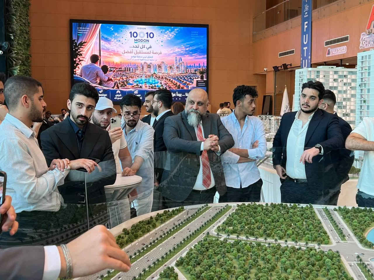 التدريب الخاص لفريق شركة حلم بغداد للأستثمار العقاري المخصص لتسويق مشاريع مدن  بخصوص الطرح الجديد لمدينة المستقبل شكراً لجهود الأستاذ حسن النجار المحترم والأستاذ زكي الرائع يتضمن الطرح الجديد بيت 160 م وفلل دوبلكس واربع بنايات بمساحات مختلفة وبطريقة الدفع الجيل الثاني من الايجار التمليكي او بطريقة 1/1 شراء بالمتر المربع 

للحجز وتثبيت الاهتمام 
الاتصال ***********
