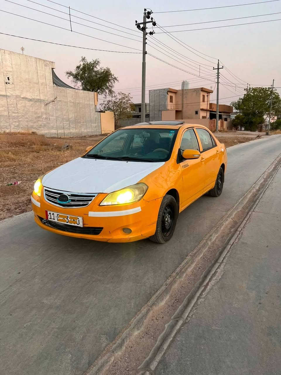 بي وايدي 2013 كيرعادي  محرك هوندا مكفول
تبريت شغال سنويه ٢٠٣١سياره بدون ضربه بدون صبغ
تخم تاير جديد داخل سياره جديده شرط تحويل
كهربايات كامل سياره برغي مابي نقص
سعر //50بي مجال
***********
