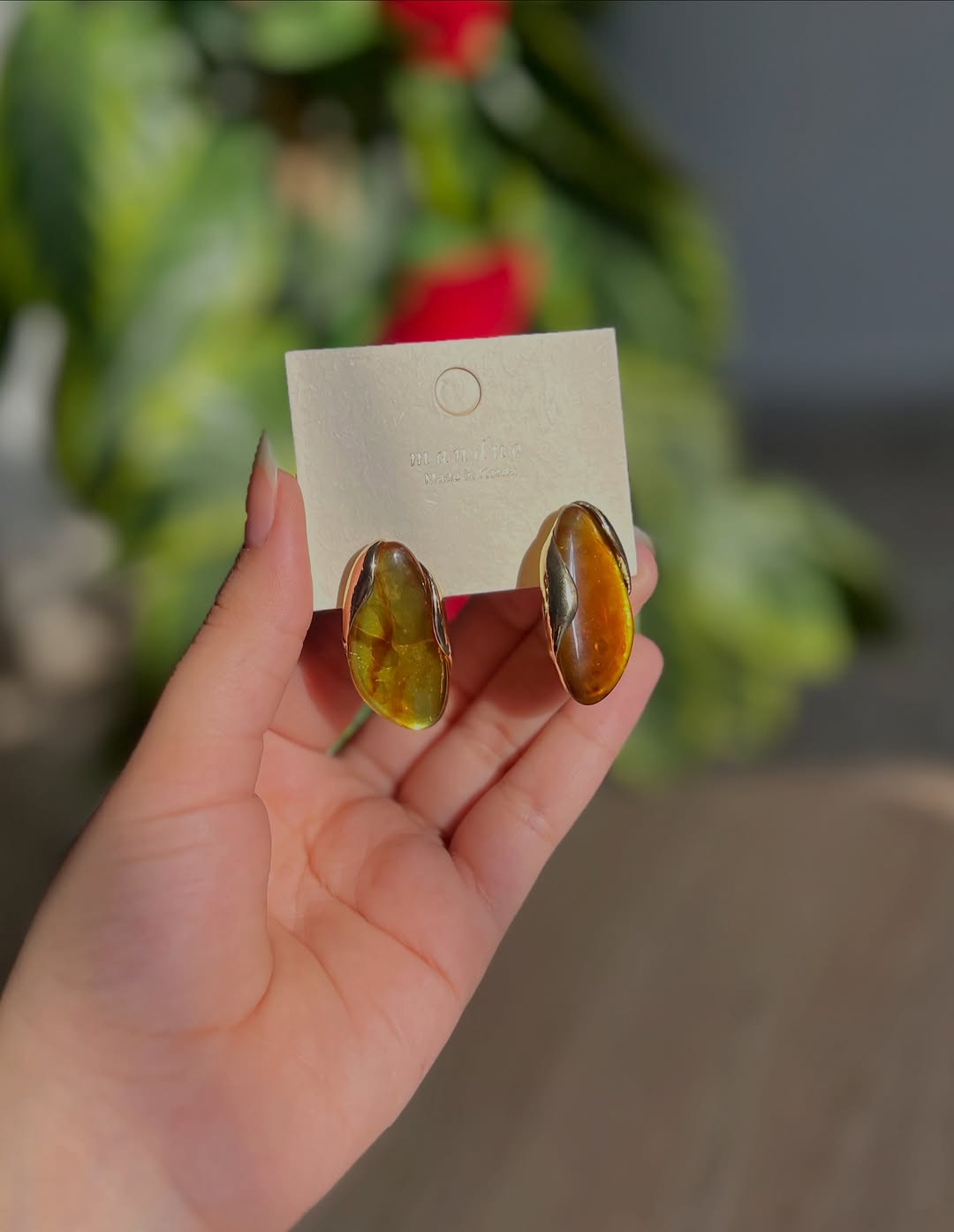 الالوان تاخذ العقل🥺🎀

نص مكتوب في الصور:
- مو تراجي حلويات هاي 🥺🎀
- اقلبي للموديلات 🦋✨