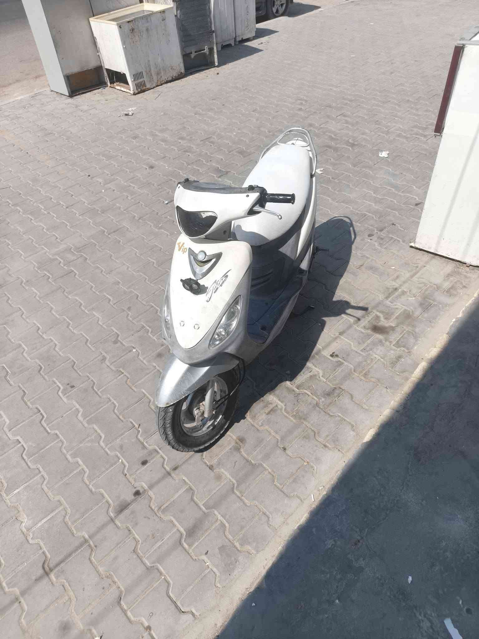 البيع مروس بوليسي *********** خميسمن بصرا
