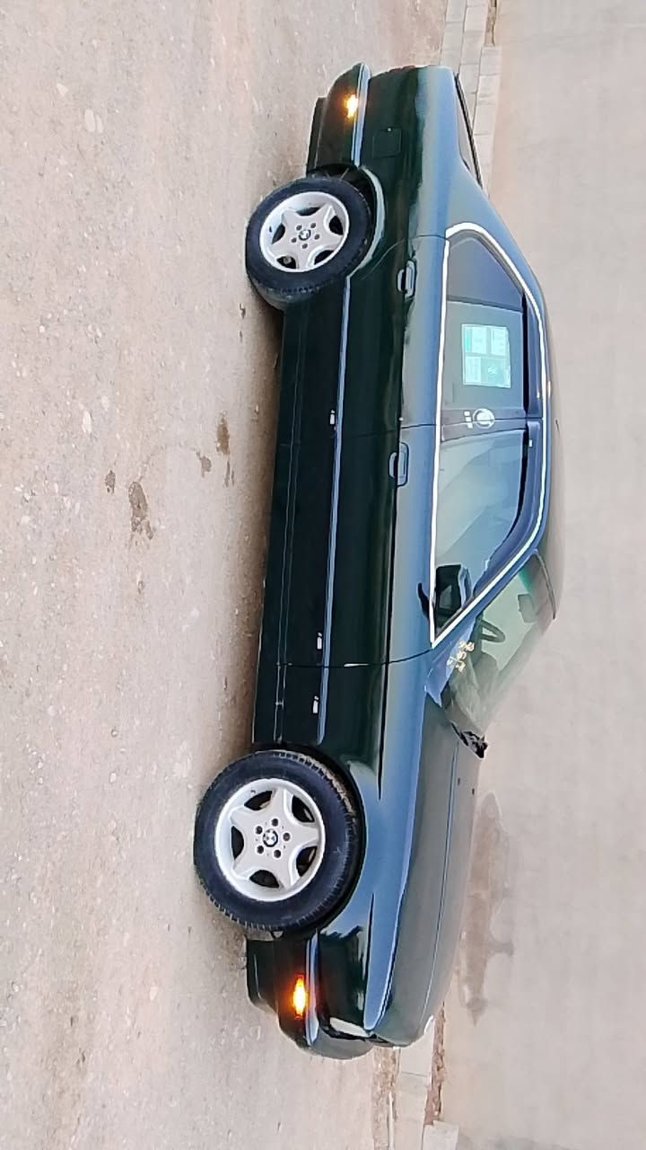 سەرەتا بە ناوی خوا ماشاللە لە ماڵی هەموو لایەک
BMW 1993 بی ئێم
بیئێم دەبلیوو ئاڕم پلاستیک هەولێر بە شەرتی هەموو شتێک ئەوەلیات و غەرامە و ماڵی کەس نەبێ و کێشەی نەبێت
مەکینە 520 گێڕ عادی بە شەرتی سەت فیتەر
دوو جام کارەبا
تەبرید گەرمی زۆر مەزبووت
سبوخ عام بۆ جوانی 
سعر / 30 معامەلە
تکایە نامە مەنێرە ژمارەی تەلەفونم بۆ داناوە
***********
واتس ئاپ لەسەرە
