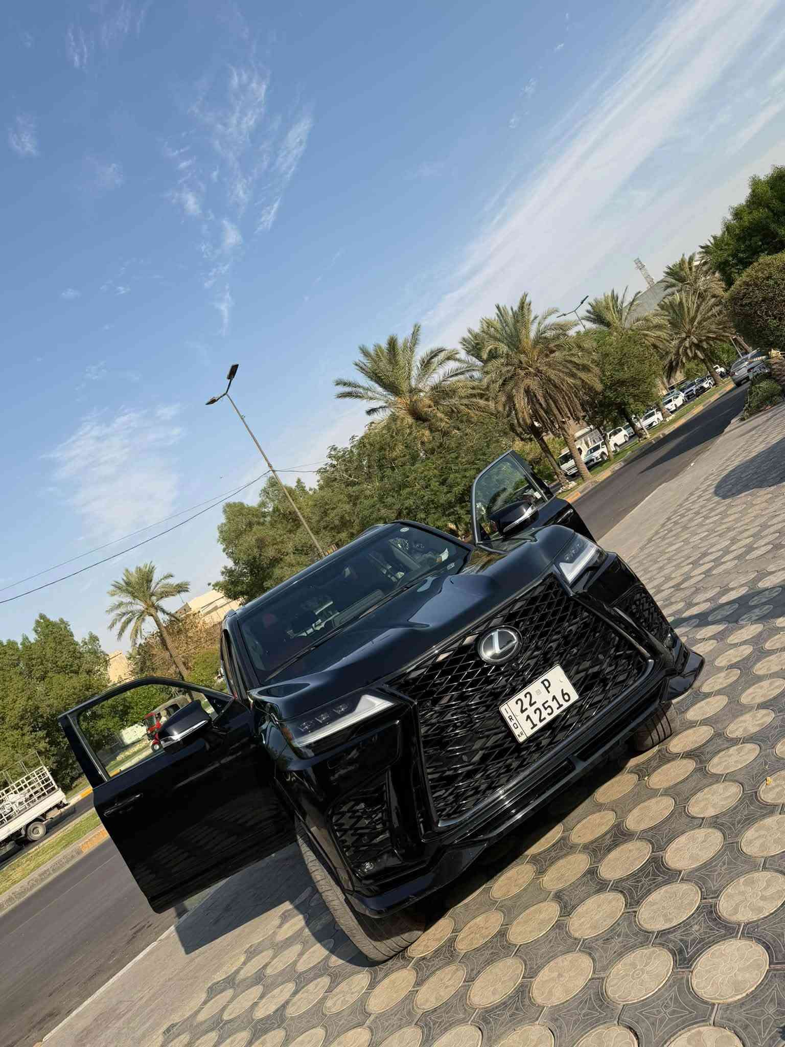لكزز2024fsport 1of1
فول مواصفات ماشيه 20الف  والكزز معروف مواصفاتها
مكانها بغداد
للاستفسارا اكثر ***********

