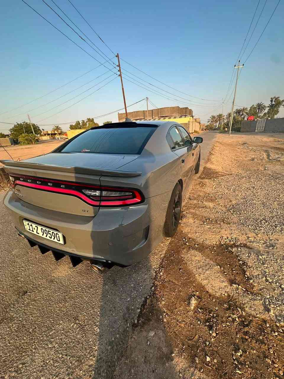 جارجر ١٩جيتي ألون اسمنتي رقم بغداد بسمي بس بنيد بدون عابر بيع أو مراوس بوبامه ***********
